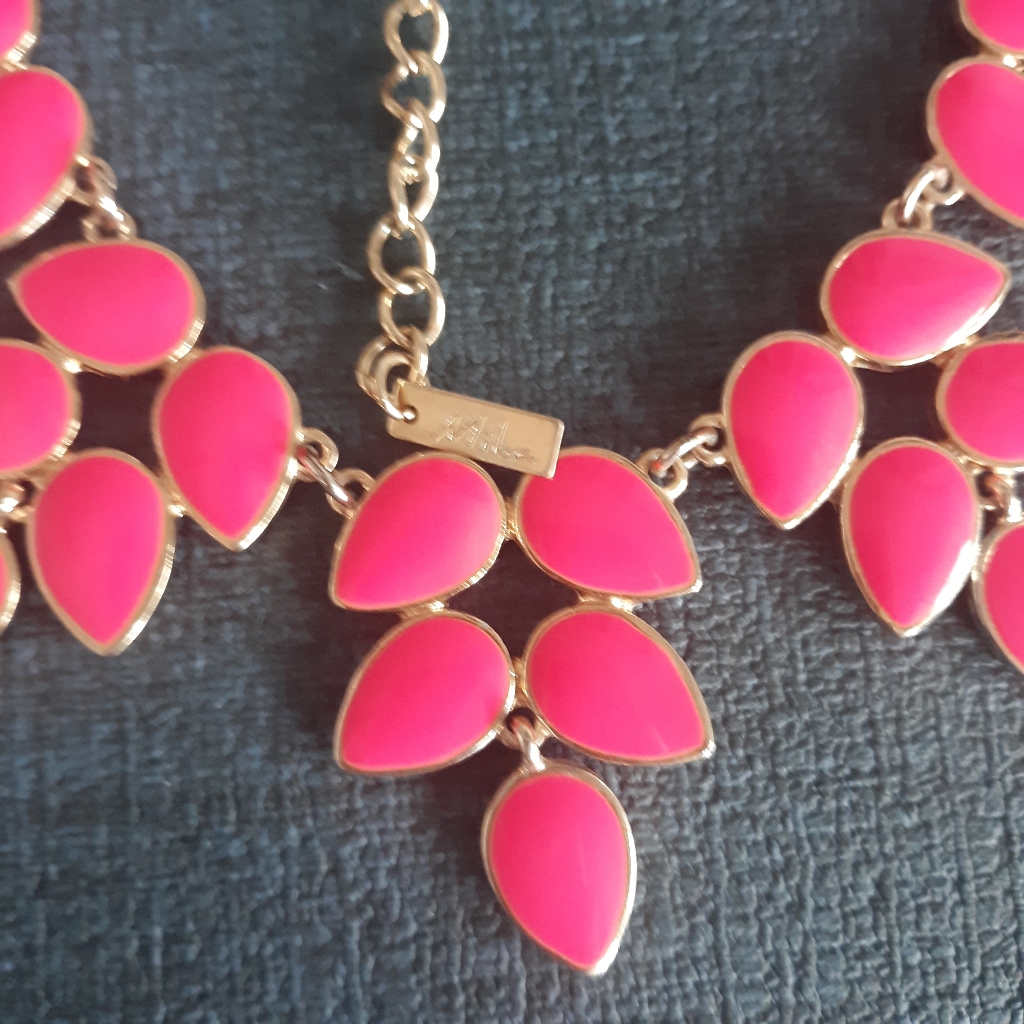 Mika Coral Leaves Statement Necklace Signed Color Pop